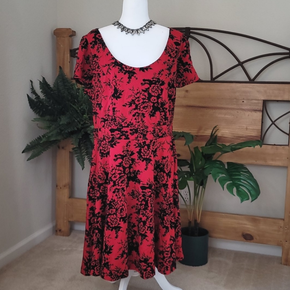 City Chic- XL/ 22W - Red, Black Velvet Dress